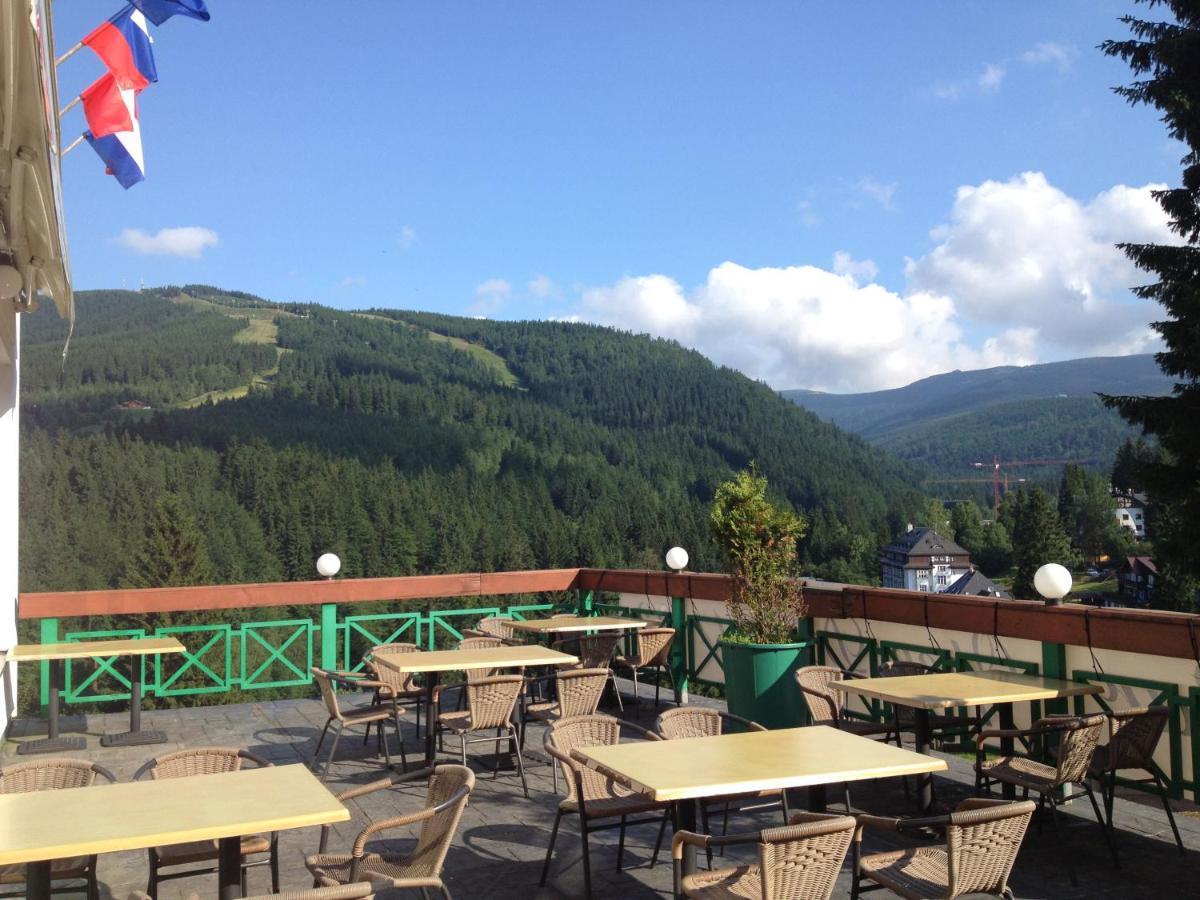 Hotel Snezka Spindleruv Mlyn Exterior photo